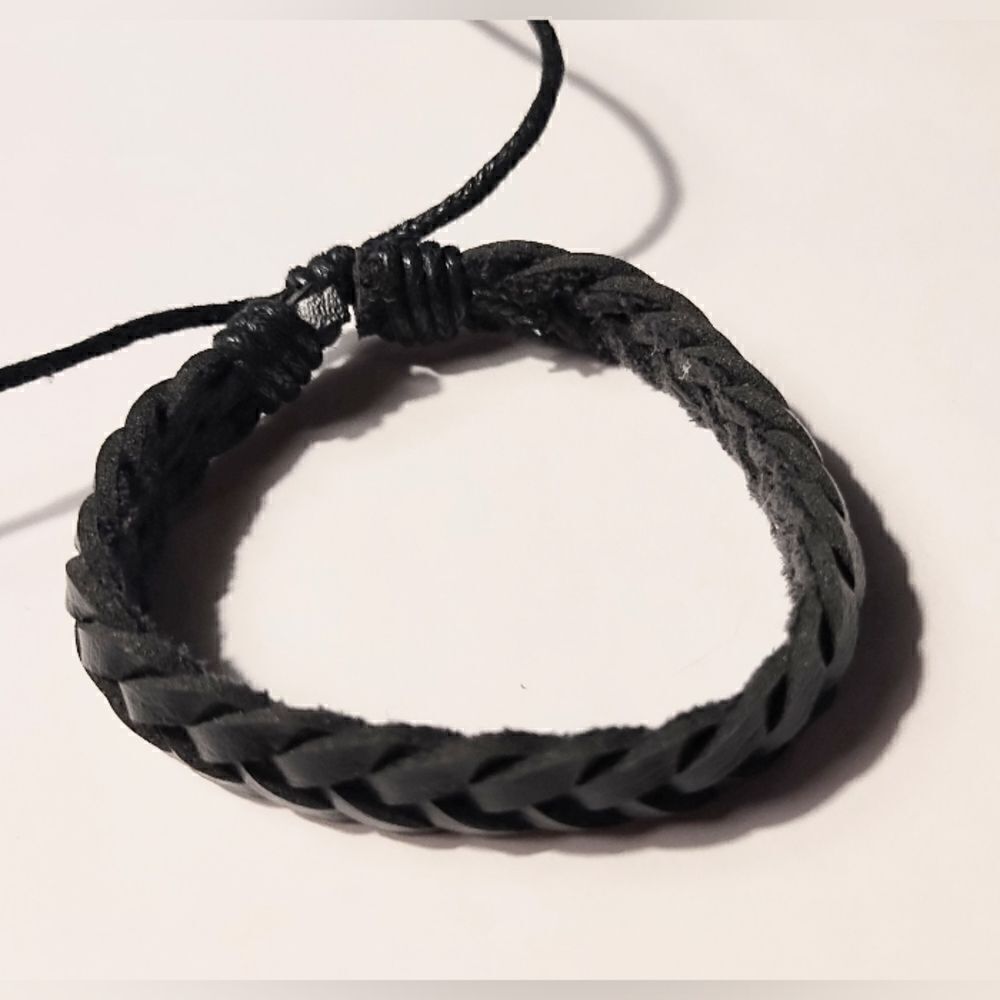 Men's bracelet leather braided black new d52